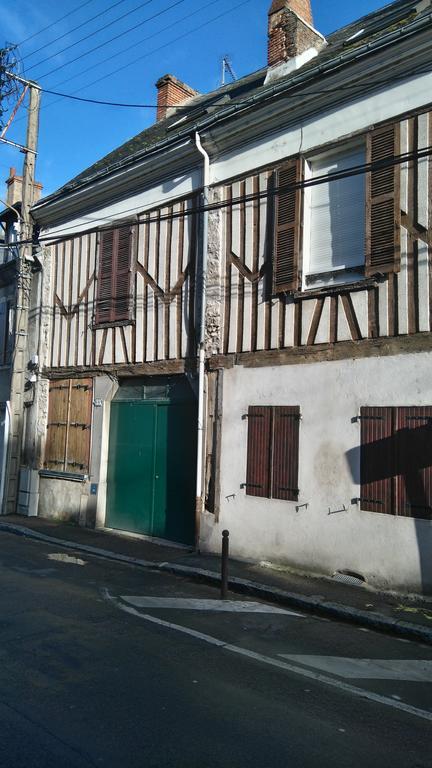 Le Nid Bord De La Loire Leilighet Orléans Eksteriør bilde